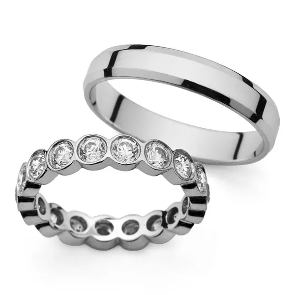 luxusní diamantový snubní prsten z bílého zlata