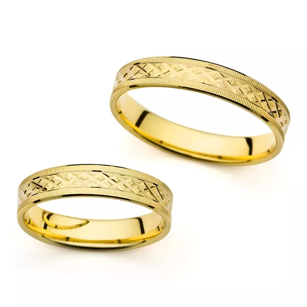 jednoduché snubní prsteny ze žlutého zlata